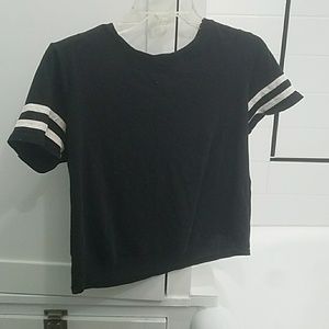 t-shirt cropped